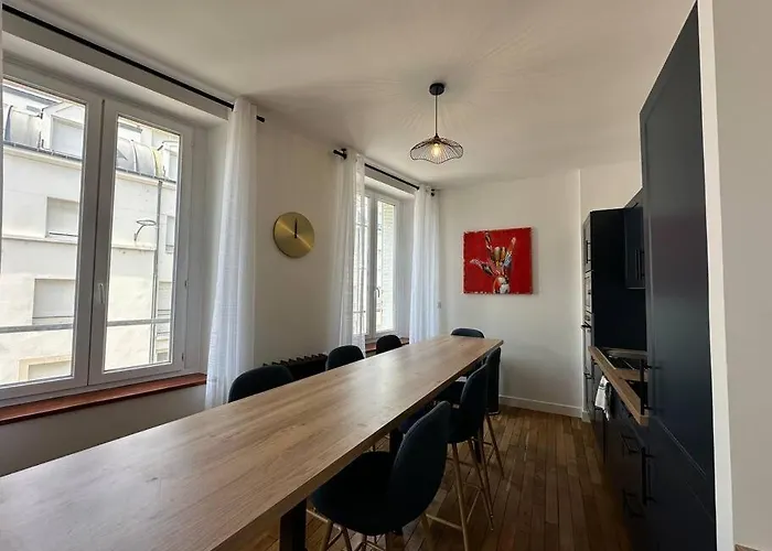 New Delhi, Ambiance Accueillante Et Eclatante * Reims