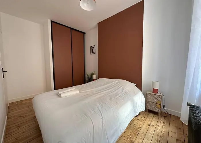 New Delhi, Ambiance Accueillante Et Eclatante Reims